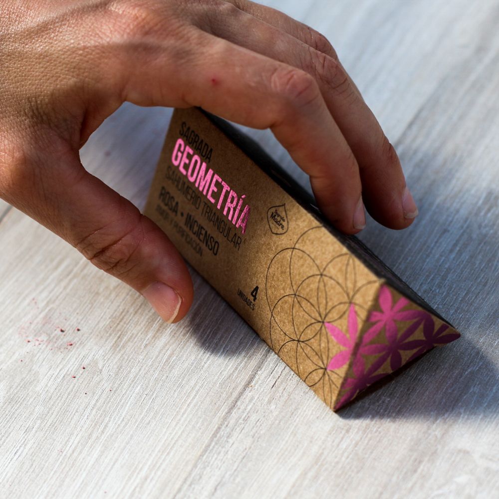 Incenso piramide triangolare Rose - Sagrada Madre – 4pz - Zen Home