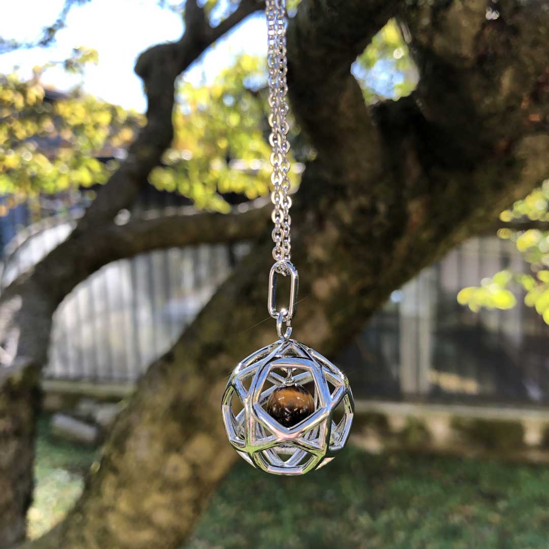 OCCHIO DI TIGRE ORO - Collana Regolabile Ciondolo Pentasfera in acciaio inossidabile con pietra naturale - Zen Home
