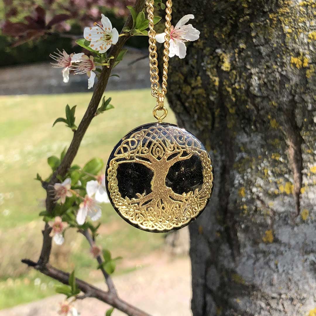 Orgonite con pietra naturale onice nera e albero della vita - Zen Home
