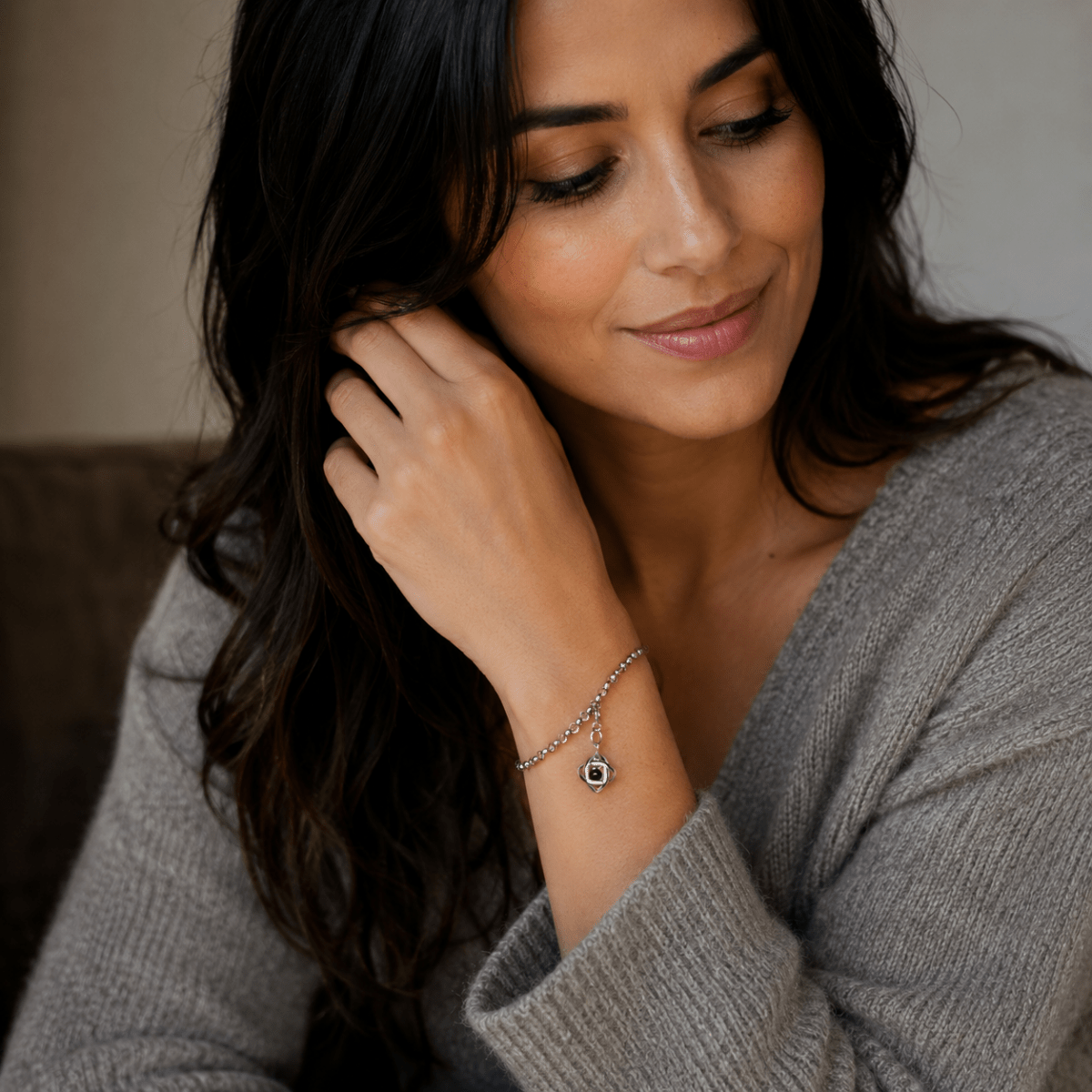 Bracciale con charm genesa in acciaio inossidabile - Zen Home