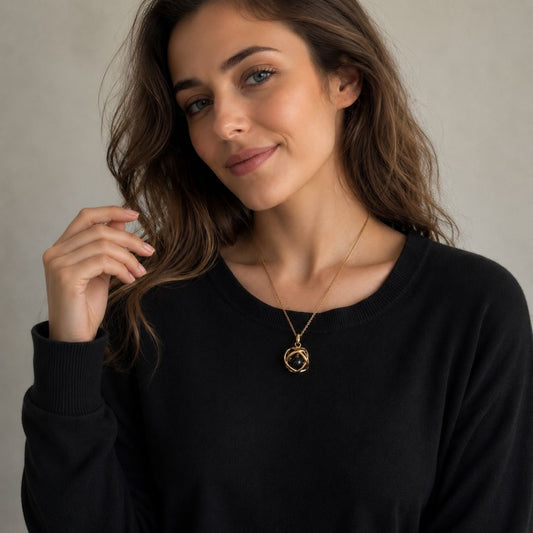 Collana Genesa Onice Nera – Acciaio Oro - Zen Home