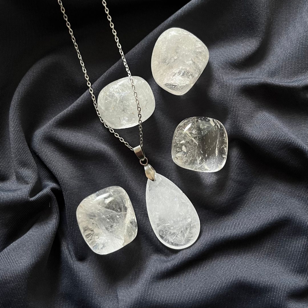 Collana regolabile ciondolo Petalo Cristallo di Rocca - Zen Home