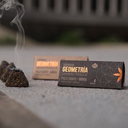 Incenso piramide triangolare palo santo e mirra - Sagrada Madre – 4pz - Zen Home