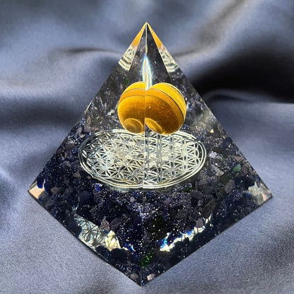 Piramide Orgonite Blu Gold Stone - Occhio di Tigre - Fiore della Vita argento - Zen Home