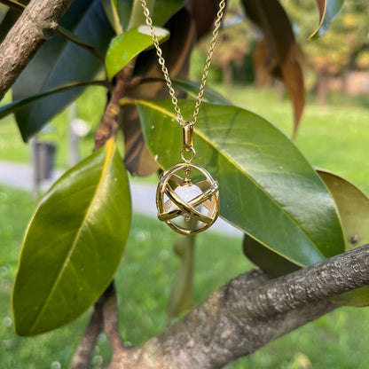Howlite - Collana Regolabile Ciondolo Genesa in acciaio placcato colore oro 18K - Zen Home