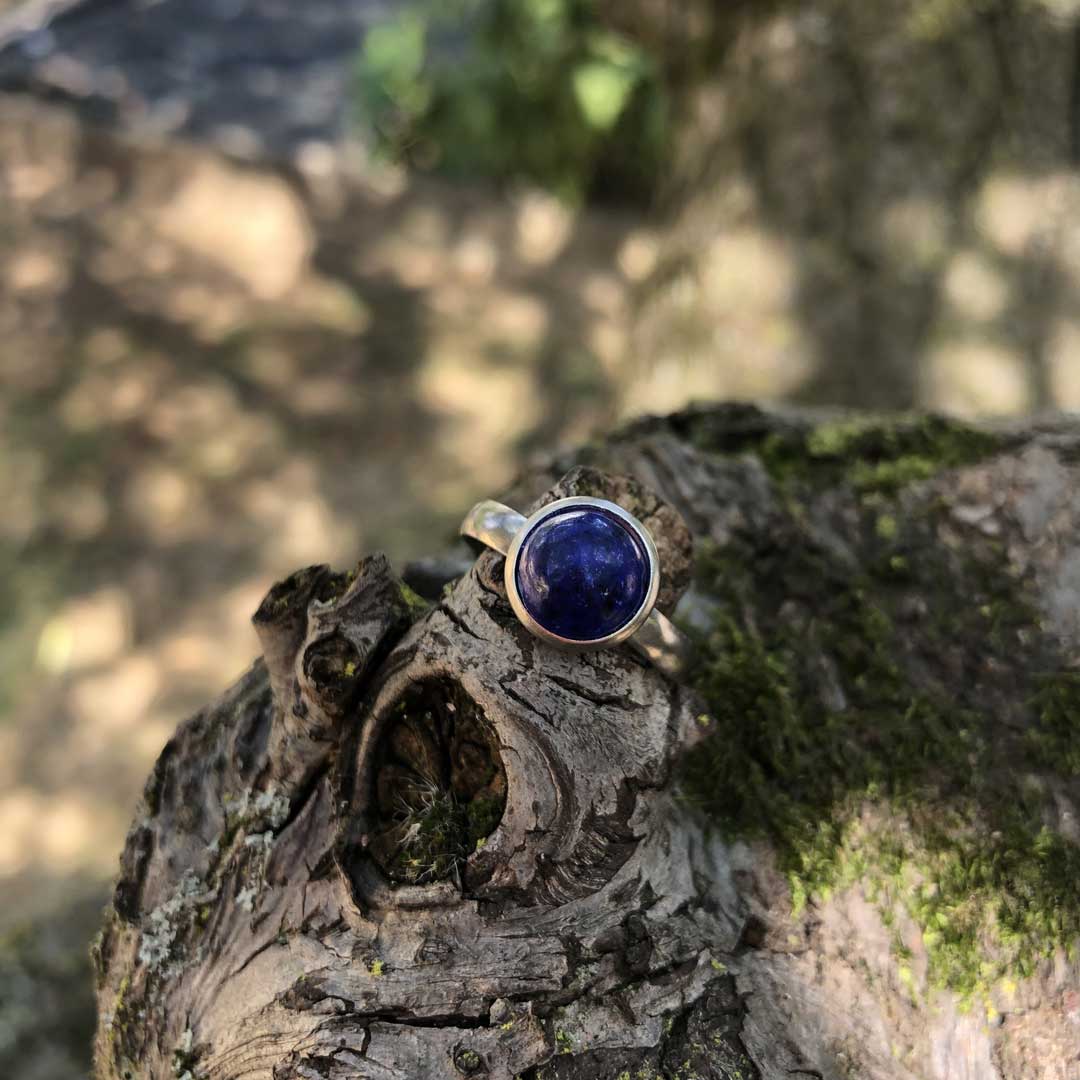 Anello regolabile in pietra tonda lapislazzuli scuro Lithotherapie Anello regolabile in pietra tonda lapislazzuli scuro Lithotherapie