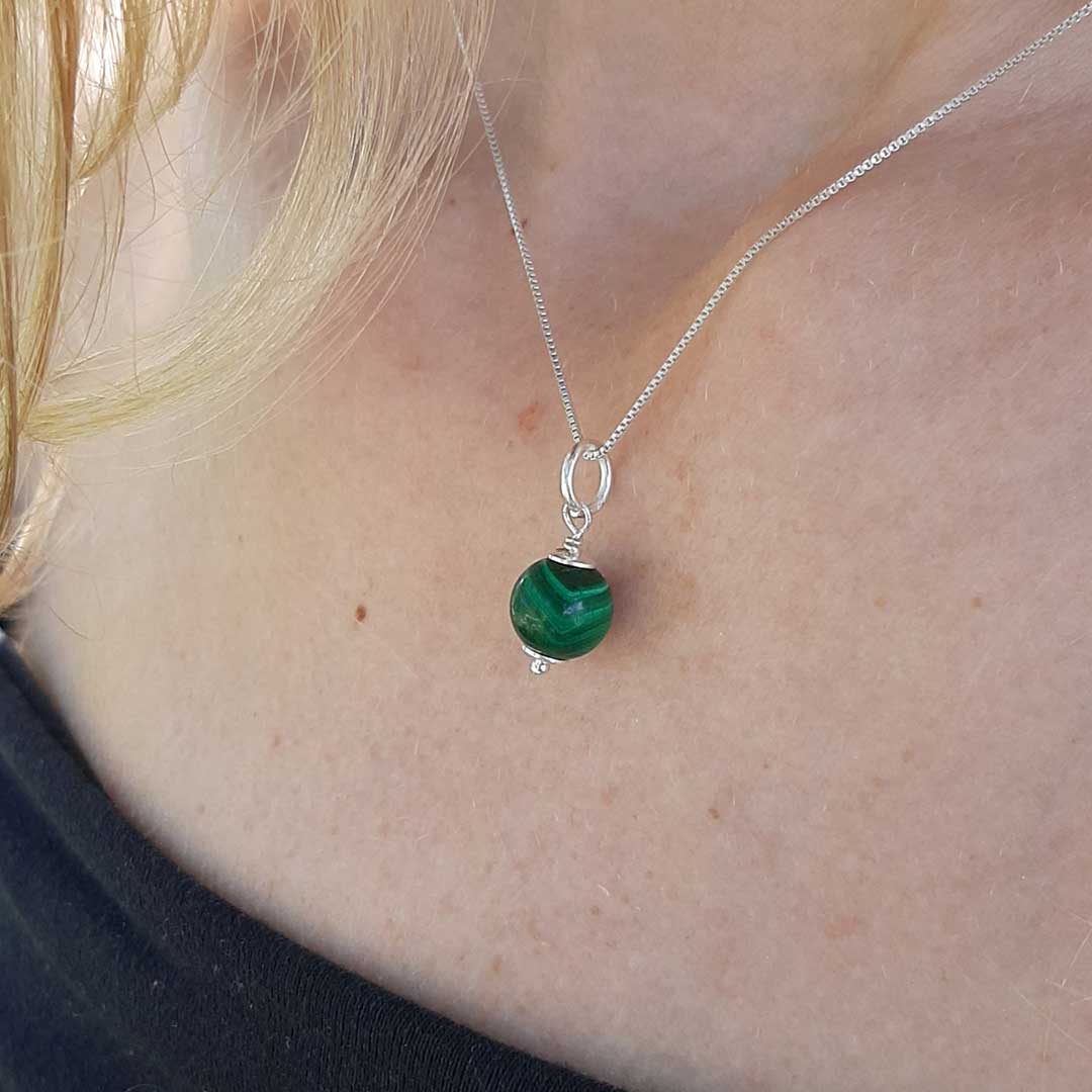 COAI Collana da Donna in Argento Sterling 925 con Ciondolo Ciambella Ping’an Kou in Malachite, Collana Malachite da Donna COAI Collana da Donna in Argento Sterling 925 con Ciondolo Ciambella Ping’an Kou in Malachite, Collana Malachite da Donna