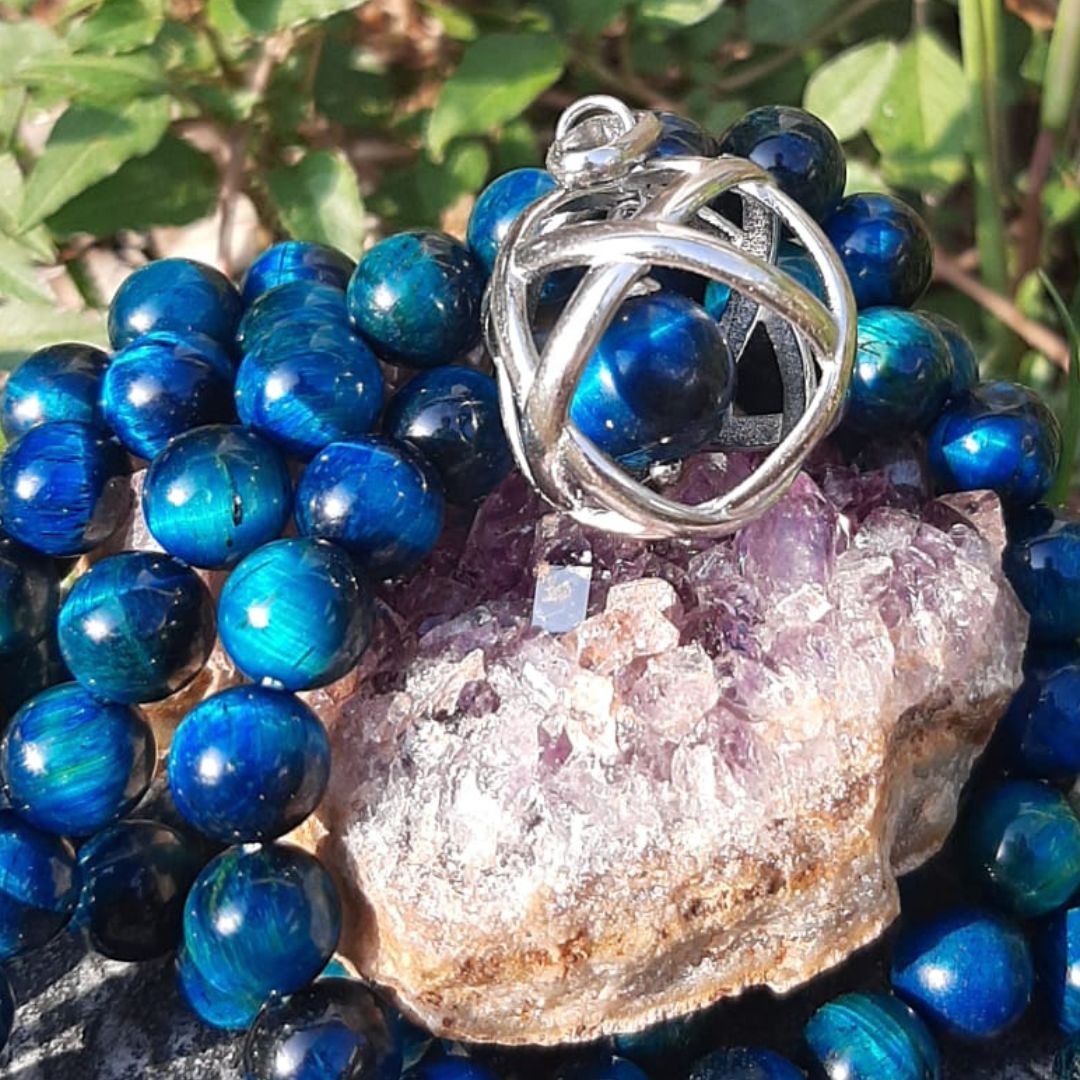 Collana Mala Con Ciondolo A Punta Di Freccia In Pietra Di Ossidiana Con Occhio Di Tigre Olivenorma Collana Mala Con Ciondolo A Punta Di Freccia In Pietra Di Ossidiana Con Occhio Di Tigre Olivenorma