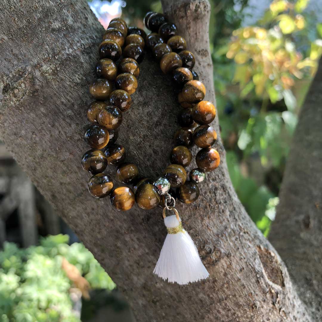 Collana mala tibetano unisex con pietre e nappa M02N Collana mala tibetano unisex con pietre e nappa M02N