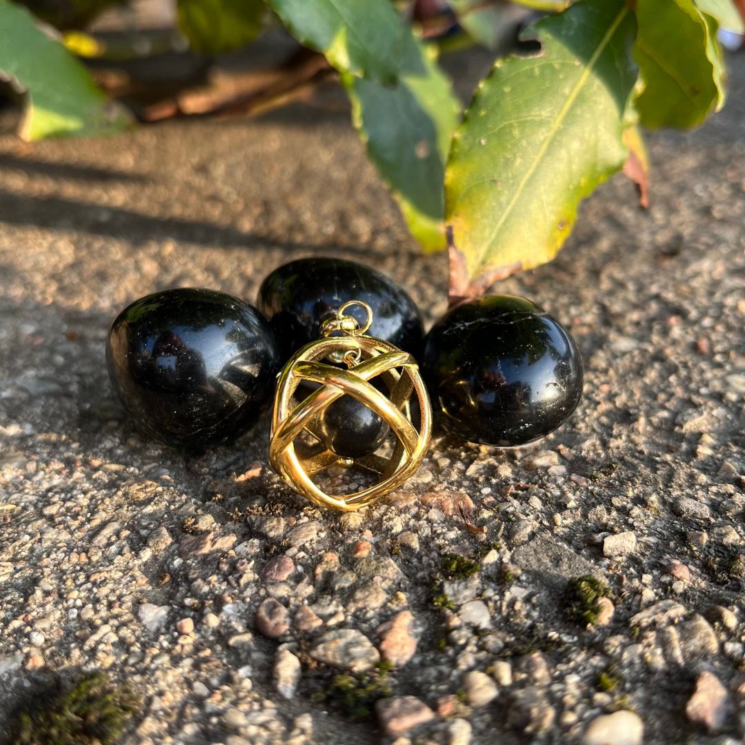 ONICE NERA - Collana Regolabile Ciondolo Genesa in acciaio placcato colore oro 18K - Zen Home
